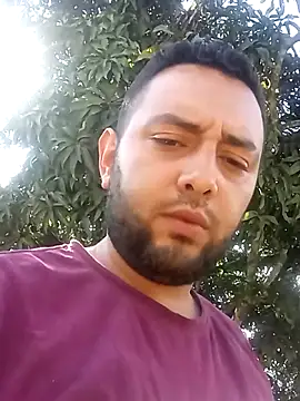 Snapshot of angelitocalientico chatting on September 28, 8:47 pm angelitocalientico online show from September 28, 8:47 pm