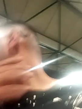 Snapshot of angelitocalientico chatting on October 6, 2:31 am angelitocalientico online show from October 6, 2:31 am