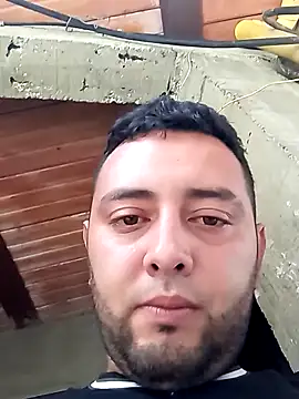 Snapshot of angelitocalientico chatting on October 21, 3:24 pm angelitocalientico online show from October 21, 3:24 pm