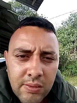 Snapshot of angelitocalientico chatting on October 30, 8:53 pm angelitocalientico online show from October 30, 8:53 pm