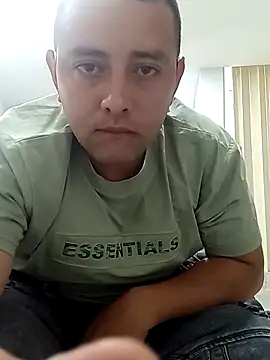 Snapshot of angelitocalientico chatting on November 10, 11:31 am angelitocalientico online show from November 10, 11:31 am