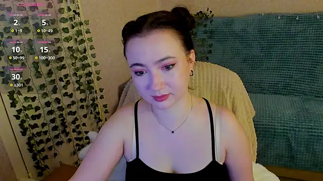 Snapshot of Micky_Wood chatting on June 19, 9:35 am Micky Wood online show from June 19, 9:35 am