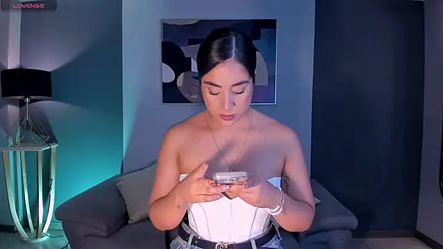 SussyBellX online show from October 3, 8:06 pm