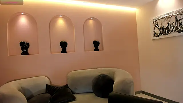 LaurentConnor online show from October 26, 11:20 pm