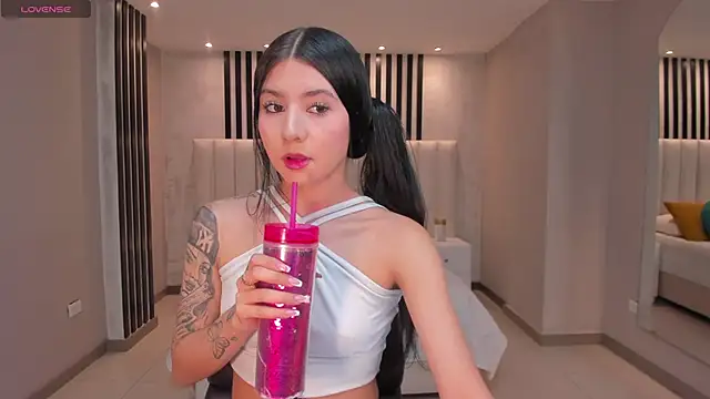 LaurentConnor online show from November 11, 3:50 am