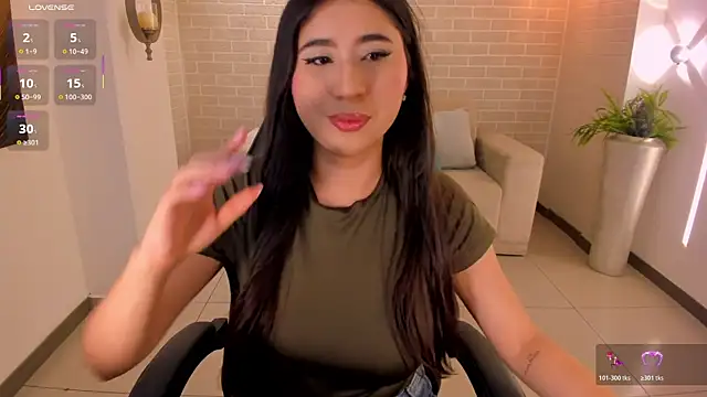 MayaMoretti  online show from July 30, 8:52 pm