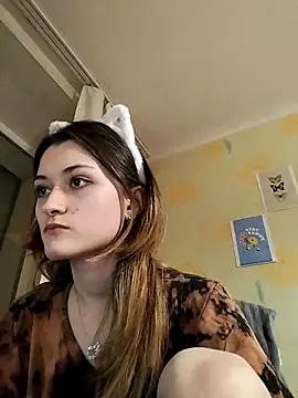 Snapshot of LillySvon chatting on March 25, 5:19 pm LillySvon online show from March 25, 5:19 pm
