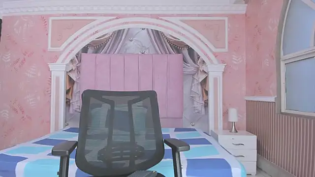 Snapshot of Ivy_rae_xxx chatting on December 20, 12:34 pm Ivy rae xxx online show from December 20, 12:34 pm