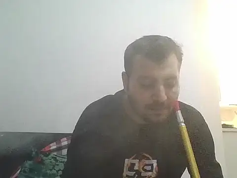 Snapshot of modelboy01 chatting on April 12, 11:21 pm modelboy01 online show from April 12, 11:21 pm