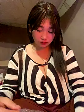 Snapshot of ha-cute chatting on November 23, 1:16 am ha-cute online show from November 23, 1:16 am