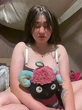 ha-cute online show from April 28, 11:37 am
