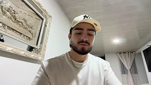Snapshot of zayn_maximoff chatting on July 21, 2:36 am zayn maximoff online show from July 21, 2:36 am