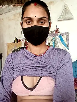 Snapshot of Nishaa_ji chatting on December 16, 7:35 am Nishaa ji online show from December 16, 7:35 am