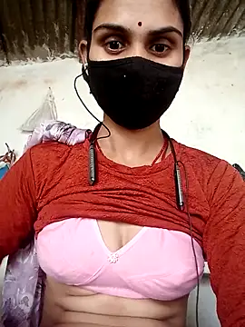 Snapshot of Nishaa_ji chatting on December 21, 7:48 am Nishaa ji online show from December 21, 7:48 am