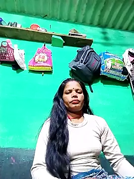 Snapshot of Sapna_ji45 chatting on October 18, 3:35 pm Sapna ji45 online show from October 18, 3:35 pm