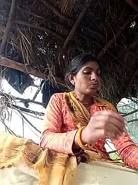 Snapshot of Mansi_ji chatting on October 6, 9:29 am Mansi ji online show from October 6, 9:29 am