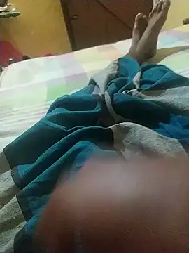 Remo20001 online show from February 5, 6:01 pm