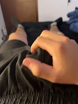 Snapshot of liamty_luxor chatting on October 28, 2:48 am liamty luxor online show from October 28, 2:48 am