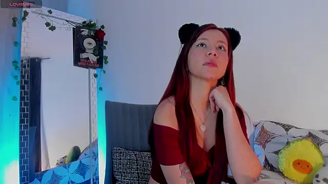 Snapshot of Genesiissss chatting on December 1, 5:23 am Genesiissss online show from December 1, 5:23 am