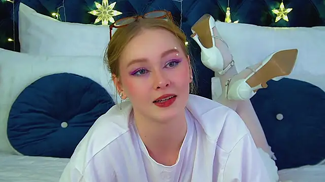 AgataFoxley online show from December 20, 6:31 am