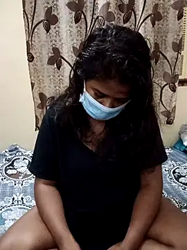 Snapshot of HAANNIAA chatting on November 5, 7:47 pm HAANNIAA online show from November 5, 7:47 pm