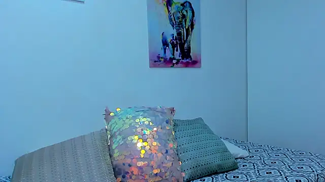 Hill Brownie online show from September 9, 10:37 am