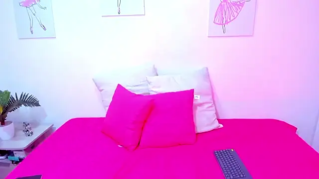 Hill Brownie online show from October 21, 11:44 am