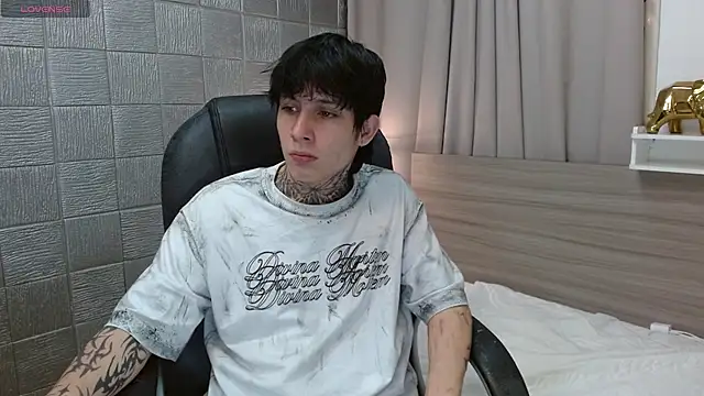 Iantwink18 online show from February 10, 12:26 am