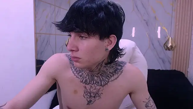 Iantwink18 online show from March 14, 3:39 pm