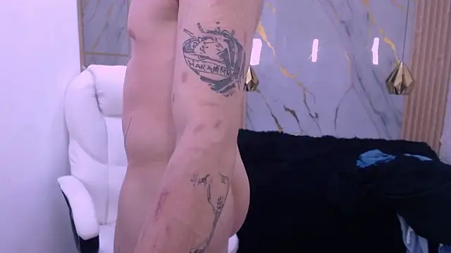 Iantwink18 online show from March 15, 3:45 am