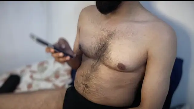 Snapshot of yourhunk69 chatting on April 19, 5:12 pm yourhunk69 online show from April 19, 5:12 pm