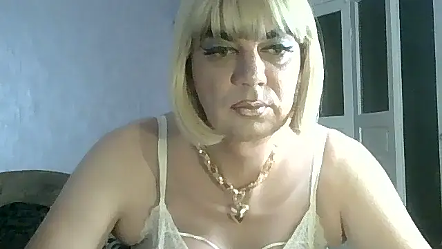 Snapshot of NiraFrost chatting on October 19, 5:46 pm NiraFrost online show from October 19, 5:46 pm