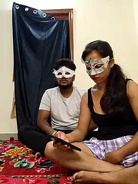 Snapshot of Family02 chatting on September 24, 3:37 pm Family02 online show from September 24, 3:37 pm