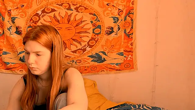 Snapshot of AliceCUNTach chatting on May 16, 5:04 am AliceCUNTach online show from May 16, 5:04 am