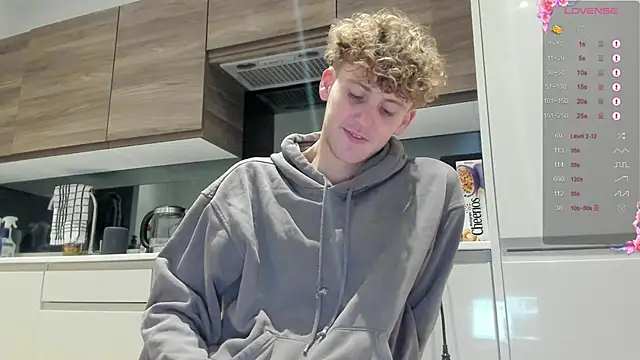 DominantAlex18 online show from February 4, 7:03 am