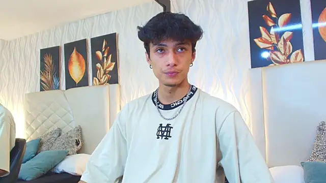 Snapshot of Lean_Portman chatting on November 10, 9:25 pm Lean Portman online show from November 10, 9:25 pm