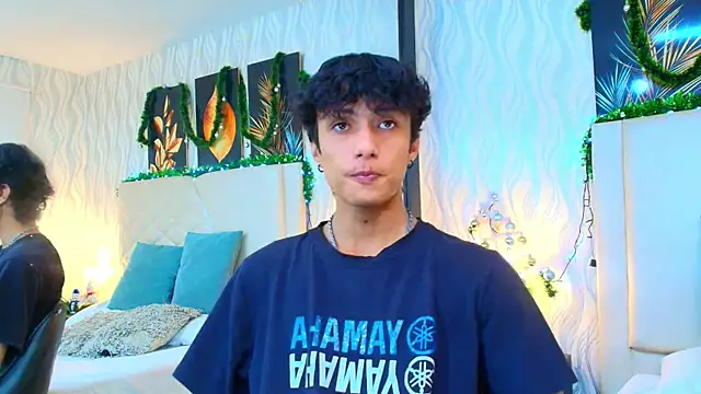 Snapshot of Lean_Portman chatting on December 4, 8:39 pm Lean Portman online show from December 4, 8:39 pm