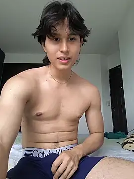 Snapshot of TeddyBear_07 chatting on October 17, 1:35 pm TeddyBear 07 online show from October 17, 1:35 pm