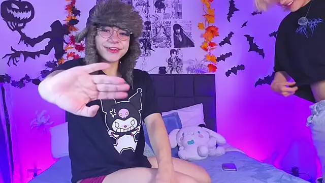 Vamps Lovers online show from October 29, 1:13 pm