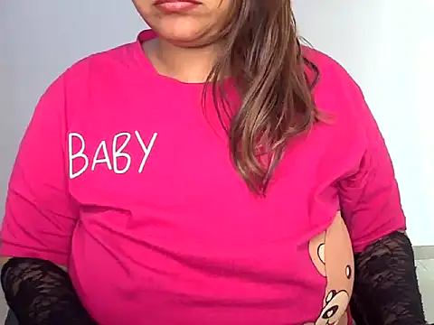 Snapshot of mrymlove chatting on November 14, 5:06 am mrymlove online show from November 14, 5:06 am