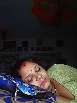 Snapshot of Rani_sahiba chatting on May 29, 9:35 pm Rani sahiba online show from May 29, 9:35 pm