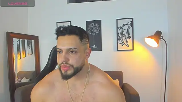 Snapshot of Justin_kingX7 chatting on November 7, 10:21 pm Justin kingX7 online show from November 7, 10:21 pm