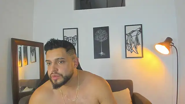 Snapshot of Justin_kingX7 chatting on November 8, 10:52 pm Justin kingX7 online show from November 8, 10:52 pm