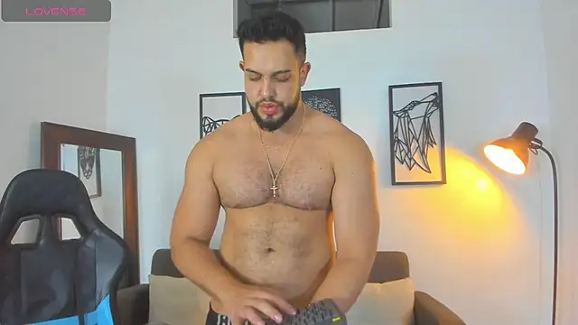 Snapshot of Justin_kingX7 chatting on November 13, 9:36 pm Justin kingX7 online show from November 13, 9:36 pm