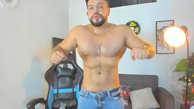 Snapshot of Justin_kingX7 chatting on December 14, 11:42 pm Justin kingX7 online show from December 14, 11:42 pm