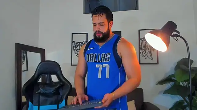 Justin kingX7 online show from June 18, 6:02 am