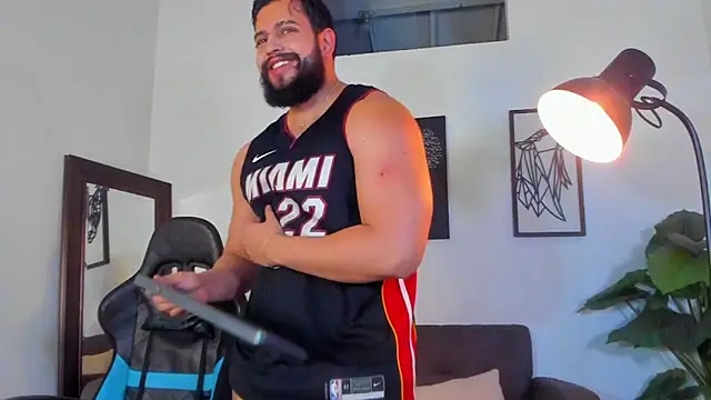 Justin kingX7 online show from June 19, 5:12 am