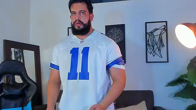 Justin kingX7 online show from July 2, 4:18 am