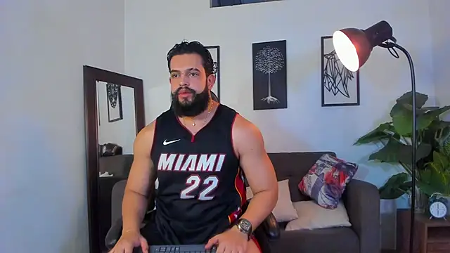 Justin kingX7 online show from July 17, 4:08 am