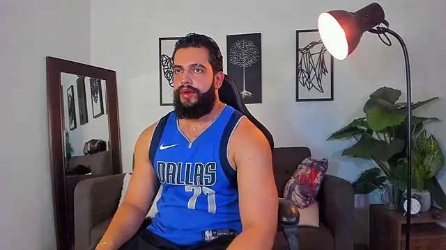 Justin kingX7 online show from July 18, 4:16 am